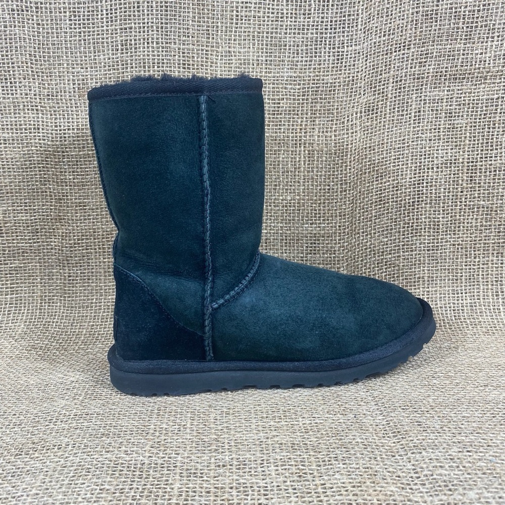 UGG Boots Australia Classic Short Black Suede Fur Lined Women SZ 6 - Picture 6 of 12